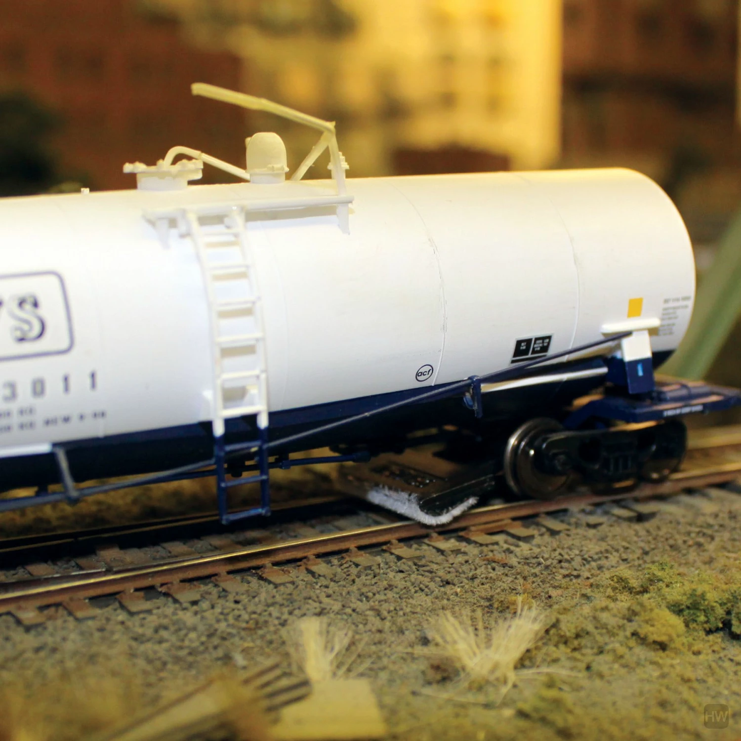 Woodland Scenics N Dust Monkeys - Image 2